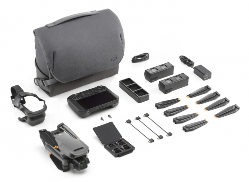 Квадрокоптер DJI Mavic 3 Fly More Combo (RC Pro)